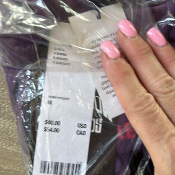 Urban outfitters Death Row Records‎ Doberman Tee purple size medium NWT in pkg - Picture 3 of 3